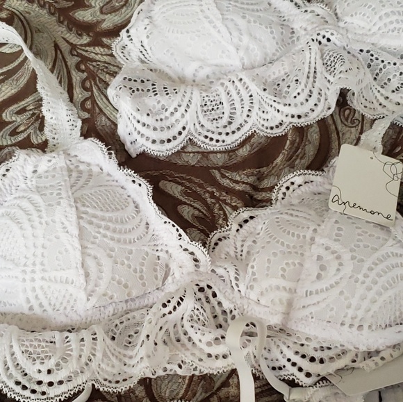 Bralette - Picture 2 of 4